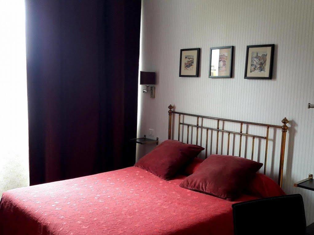 Logis Terrasse Hotel Lisieux Ngoại thất bức ảnh