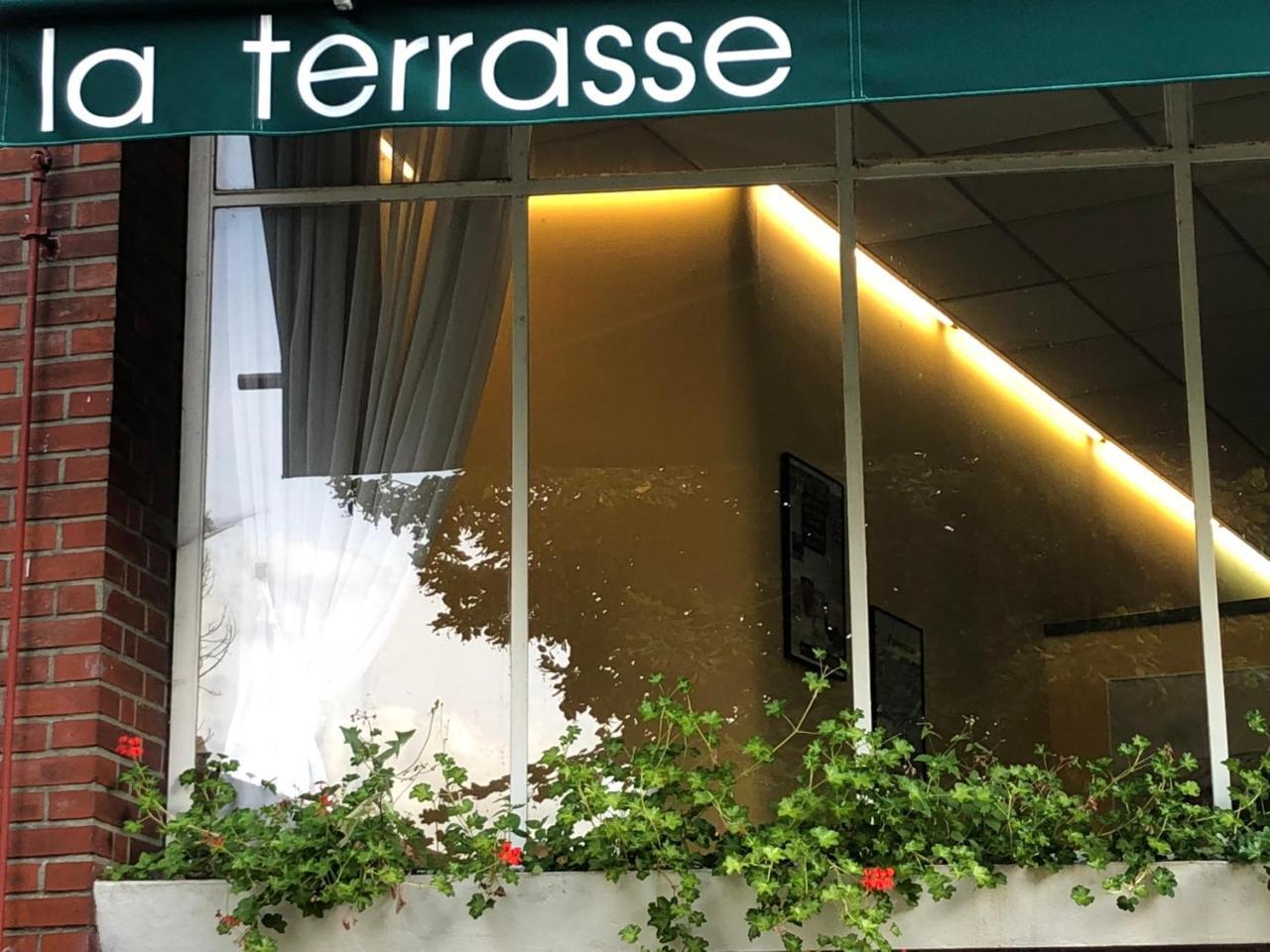 Logis Terrasse Hotel Lisieux Ngoại thất bức ảnh